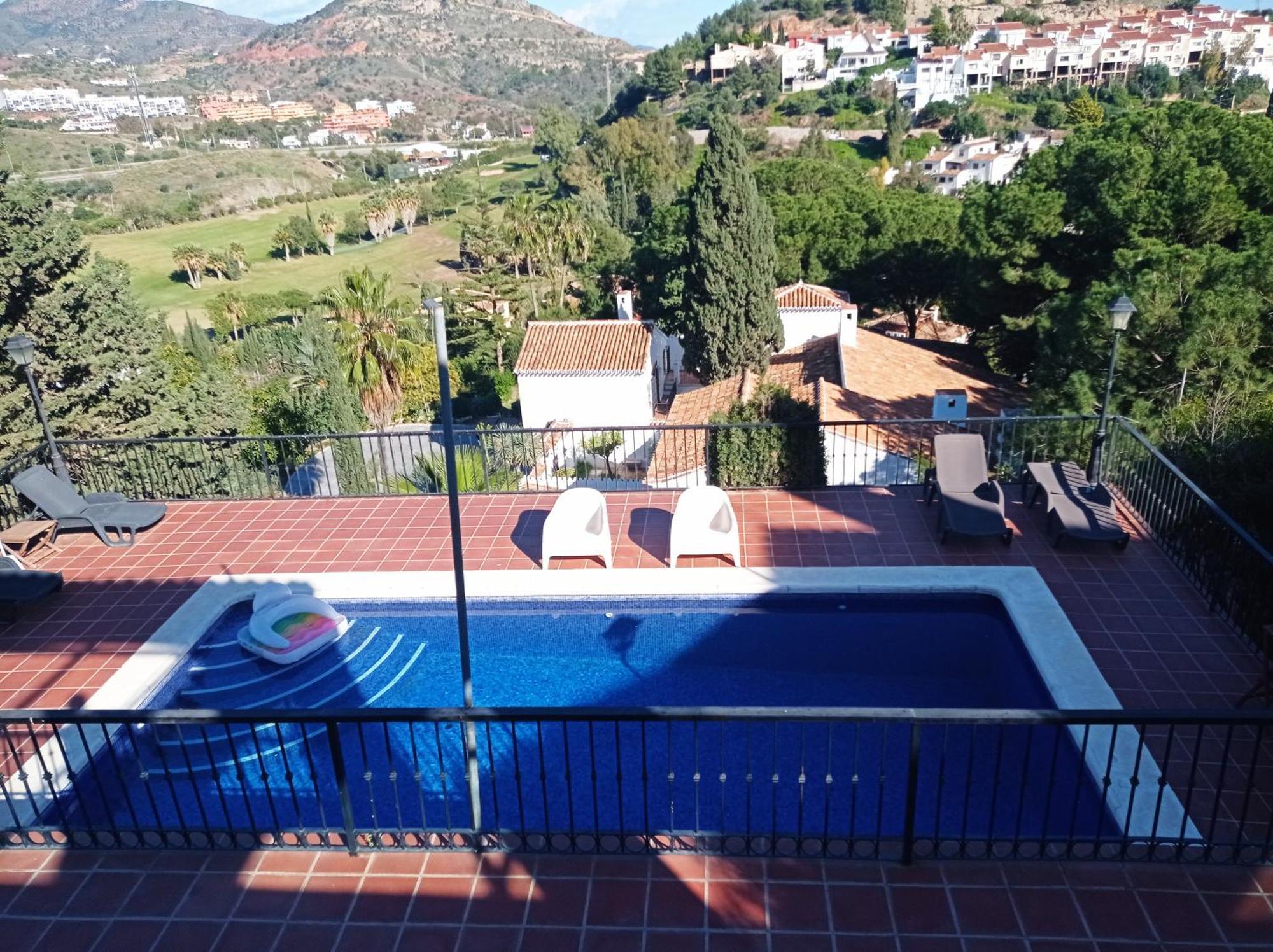 Apartamento En Villa Con Piscina Malaga Ngoại thất bức ảnh